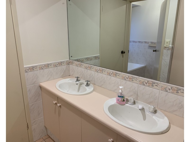 36 Chapel Hill Road, Greenwith SA 5125