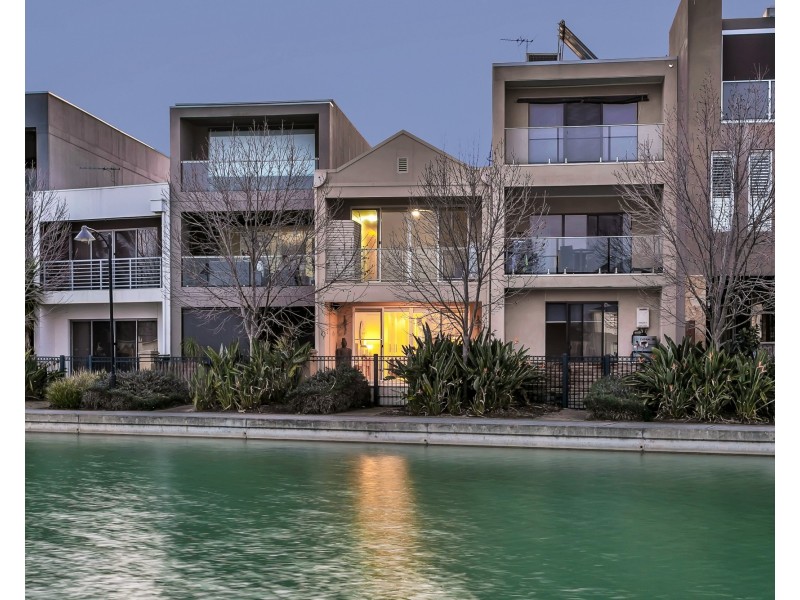 17 Santorini Walk, Mawson Lakes SA 5095