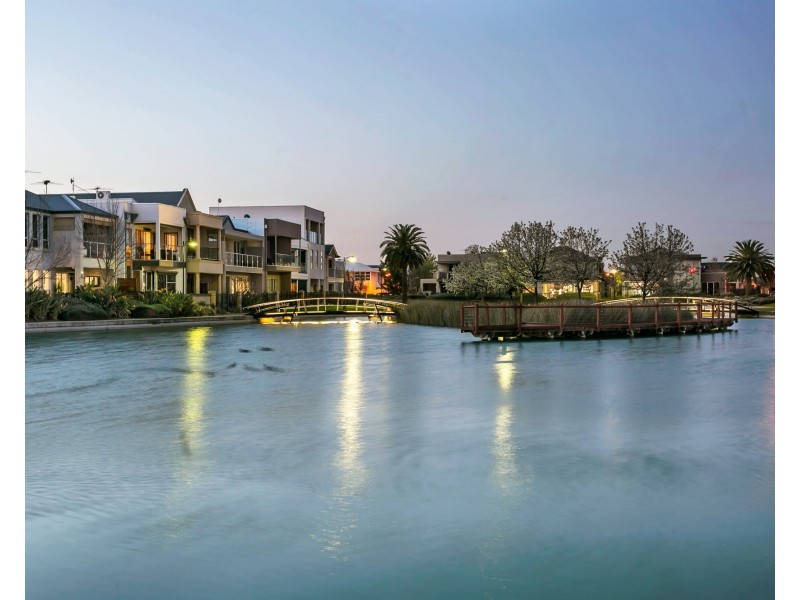17 Santorini Walk, Mawson Lakes SA 5095
