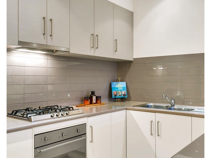 17 Santorini Walk, Mawson Lakes SA 5095