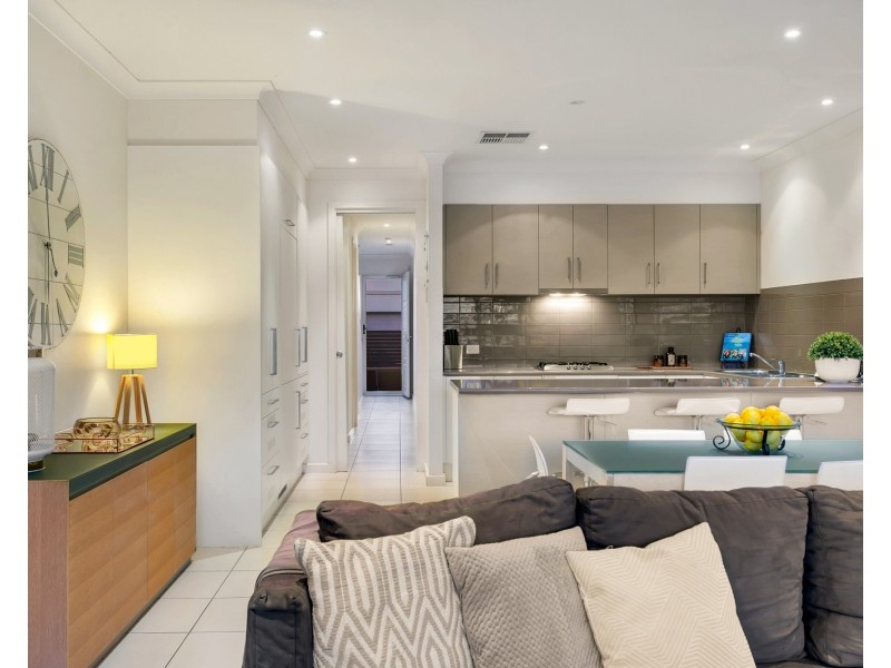 17 Santorini Walk, Mawson Lakes SA 5095