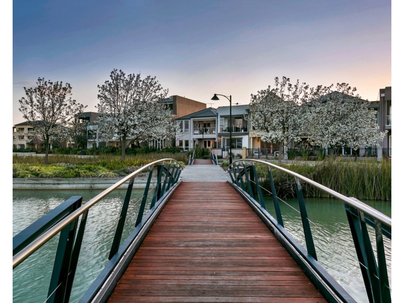 17 Santorini Walk, Mawson Lakes SA 5095
