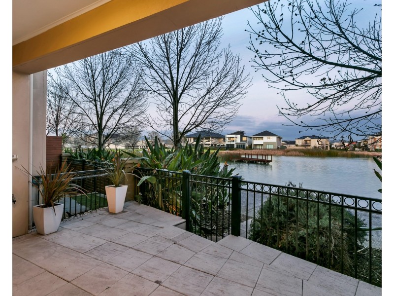 17 Santorini Walk, Mawson Lakes SA 5095