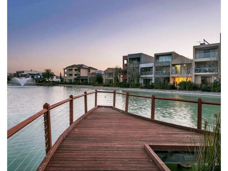 17 Santorini Walk, Mawson Lakes SA 5095