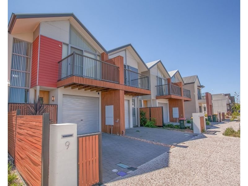 9 Everard Court, Mawson Lakes SA 5095