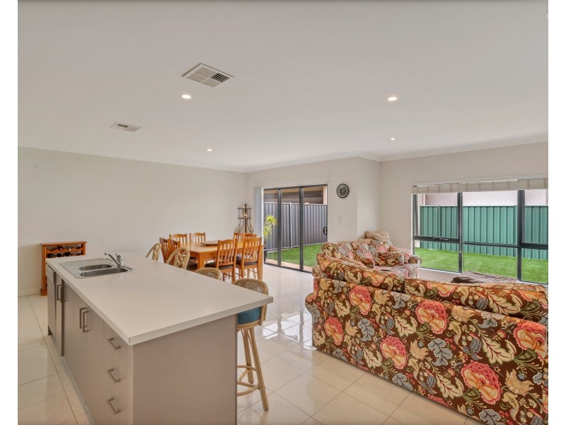 3 Templeton Street, Mawson Lakes SA 5095