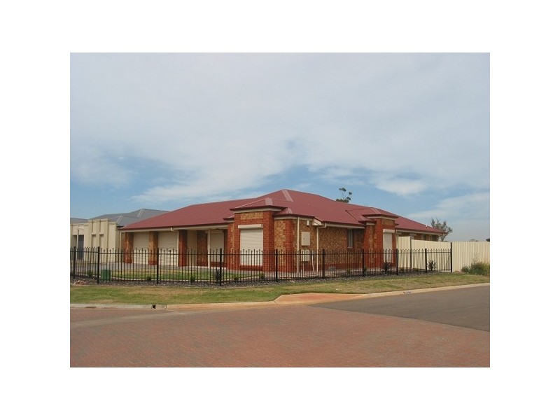 1 Strathaird Court, Smithfield SA 5114