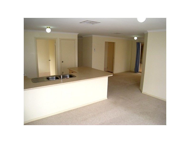 4 Charta Circuit, Smithfield SA 5114