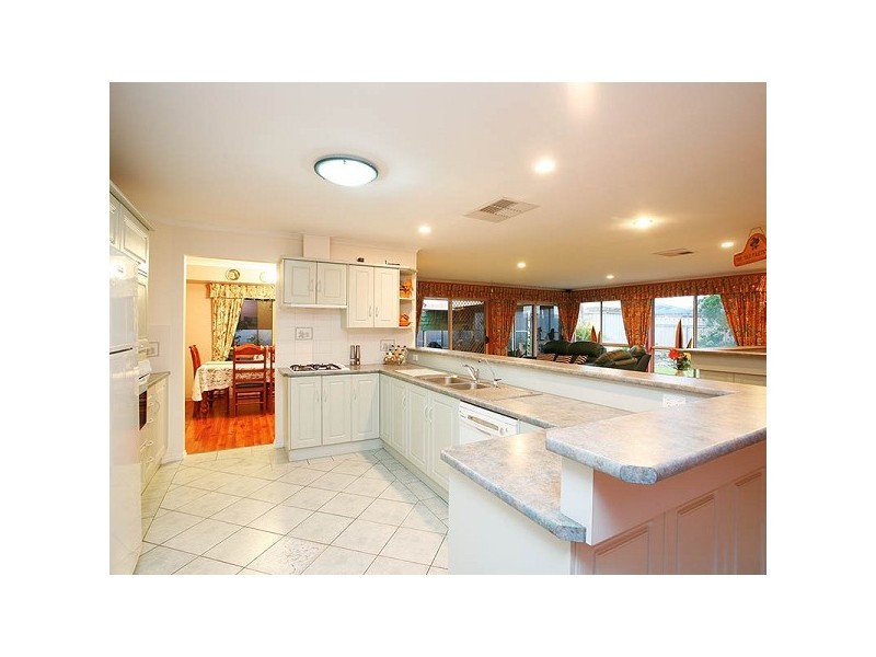 12 Trinity Drive, Evanston Park SA 5116