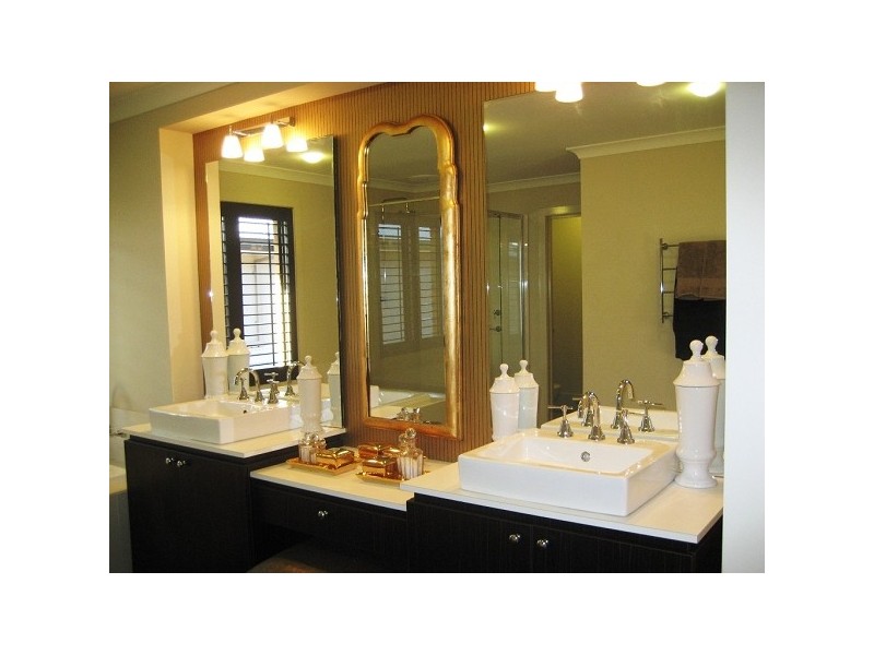 27 The Boulevard, Parafield Gardens SA 5107