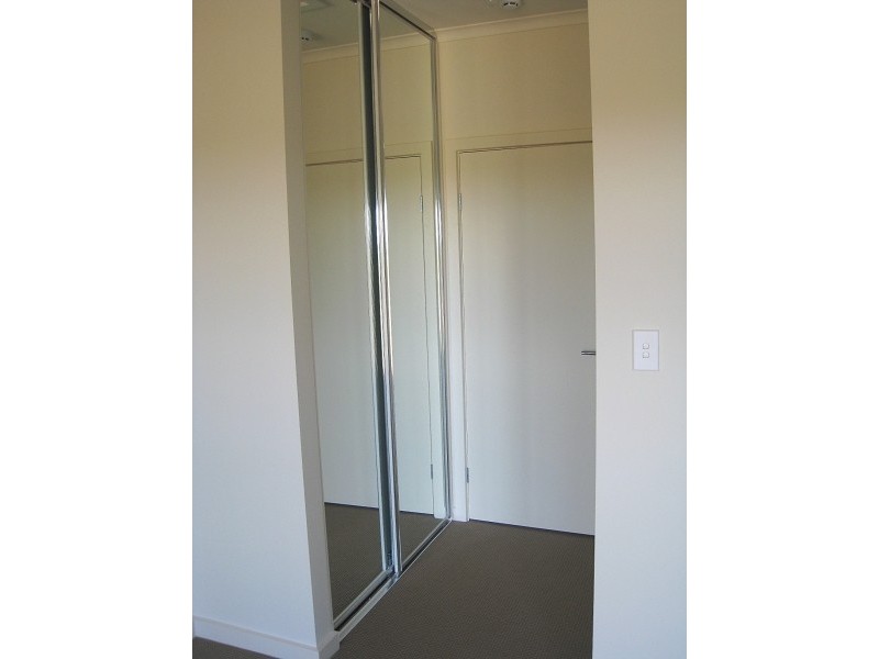 6 Northcote Walk, Mawson Lakes SA 5095