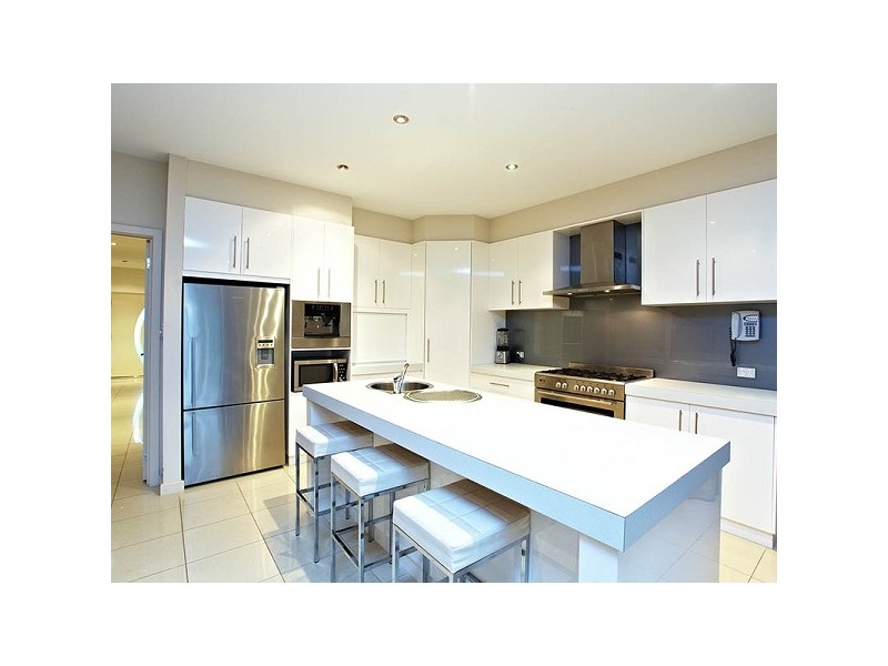 21 Brimpton Avenue, Mawson Lakes SA 5095