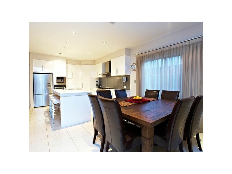 21 Brimpton Avenue, Mawson Lakes SA 5095