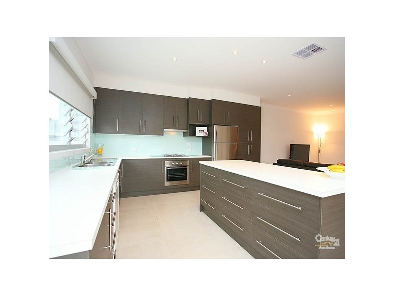 4 Hunter Place, Mawson Lakes SA 5095