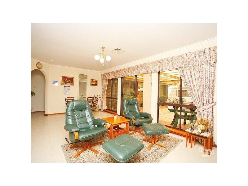 17 Anare Street, Greenwith SA 5125