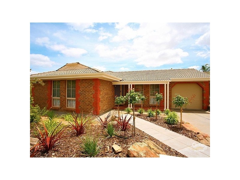 2 Zinfandel Avenue, Wynn Vale SA 5127