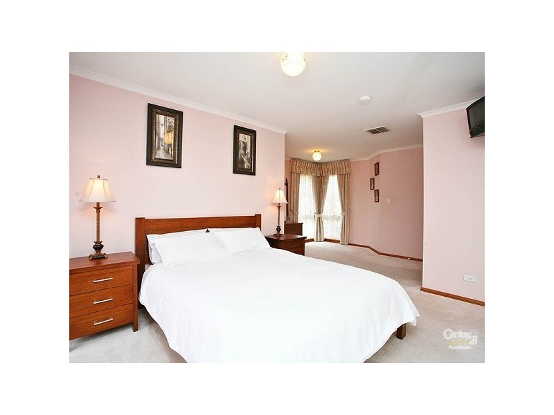2 Zinfandel Avenue, Wynn Vale SA 5127