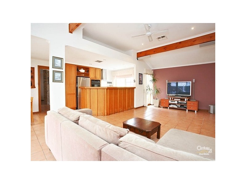 2 Zinfandel Avenue, Wynn Vale SA 5127