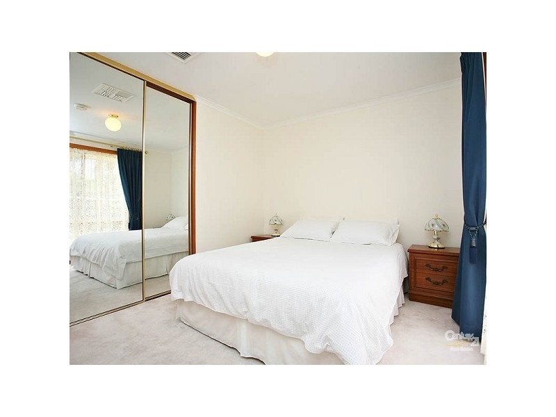 2 Zinfandel Avenue, Wynn Vale SA 5127