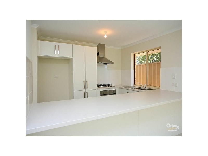 2/10 Rose Street, Smithfield SA 5114