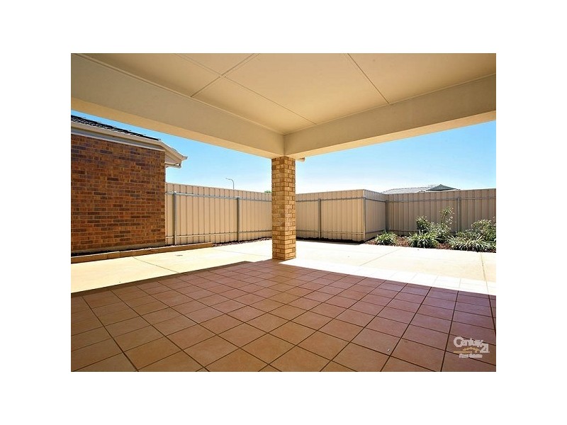 11 Balmoral Court, Paralowie SA 5108