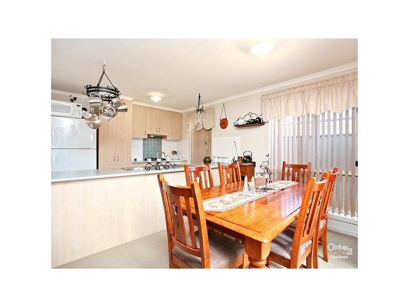 10 Almond Circuit, Munno Para West SA 5115
