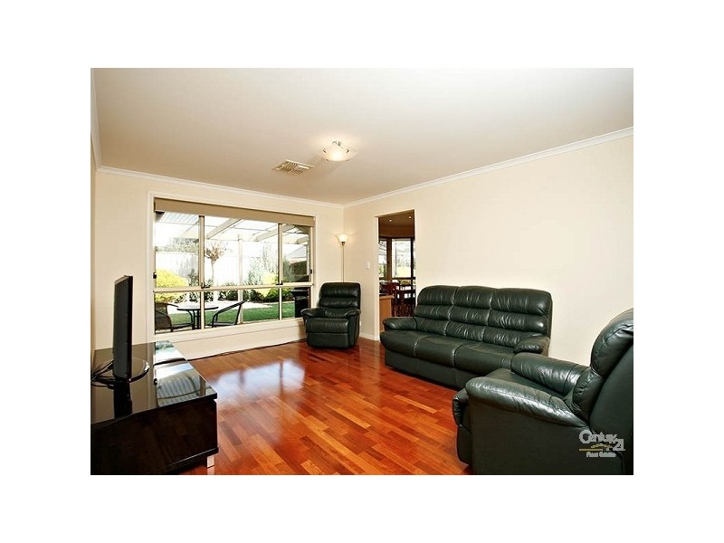 6 Mullen Court, Evanston Park SA 5116