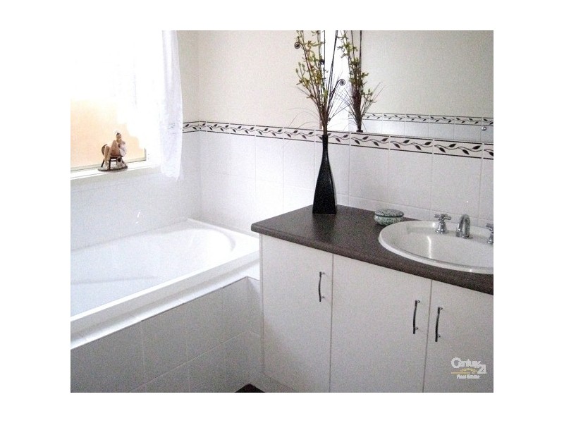 13 Navigator Parade, Smithfield SA 5114