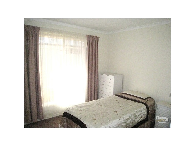 13 Navigator Parade, Smithfield SA 5114