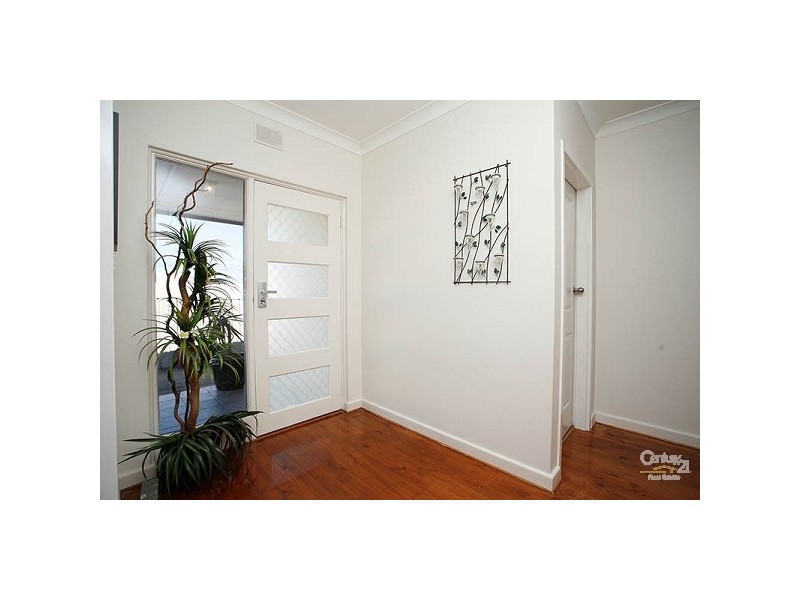 6 McGonigal Drive, Willaston SA 5118