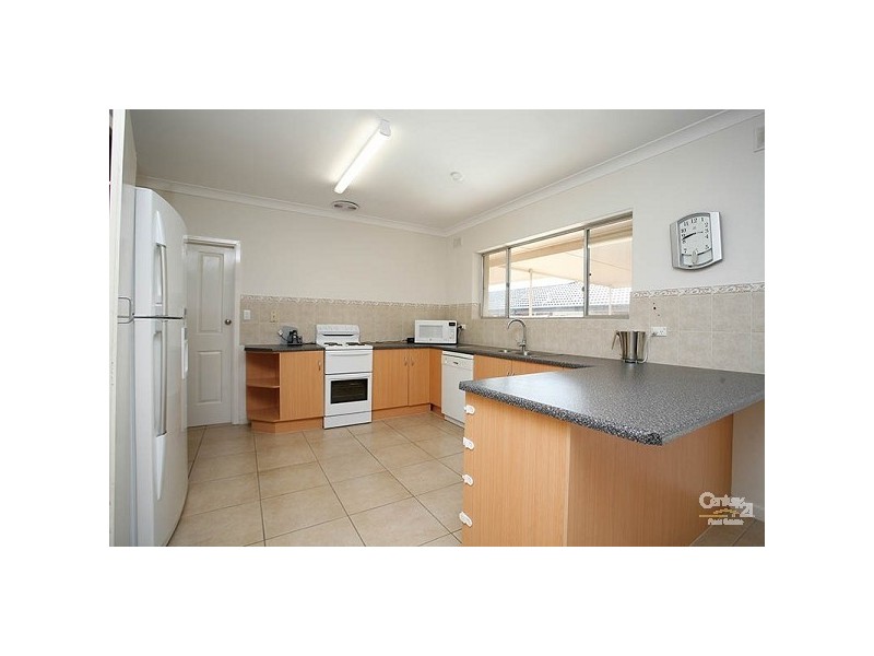 6 McGonigal Drive, Willaston SA 5118