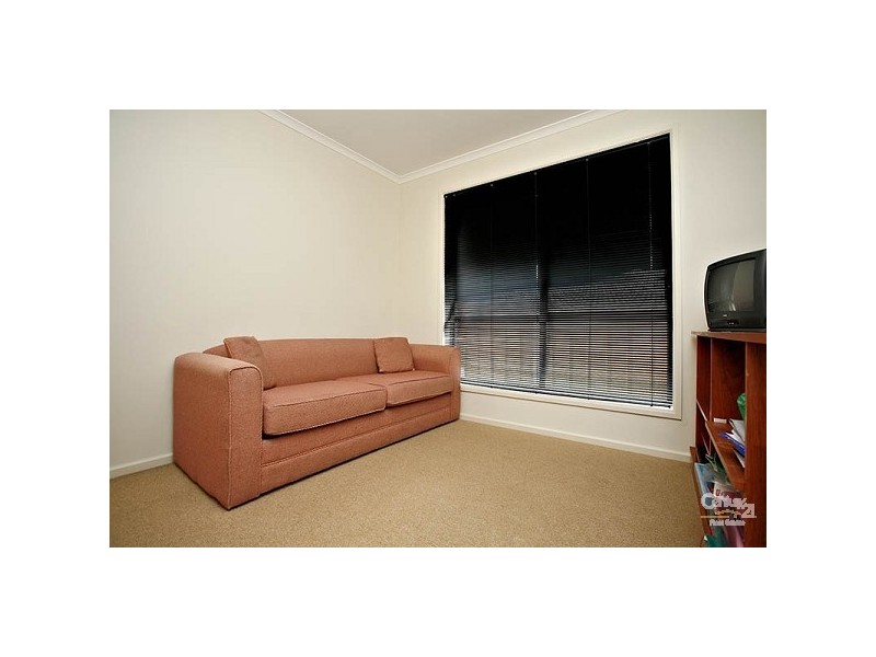 2/24 Spains Road, Salisbury Downs SA 5108