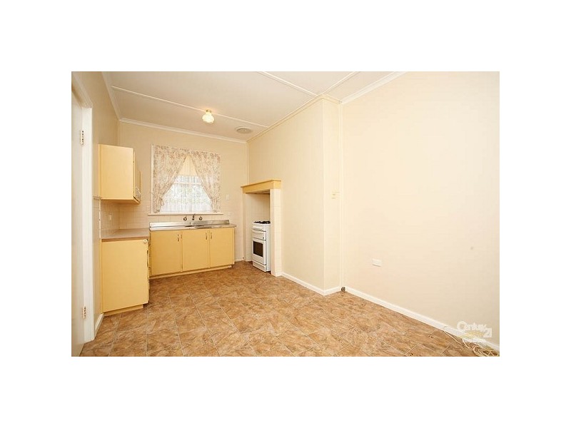 16 Stirling Street, Kapunda SA 5373