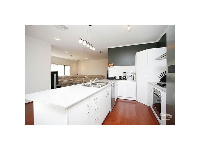 3 Mapleton Court, Mawson Lakes SA 5095