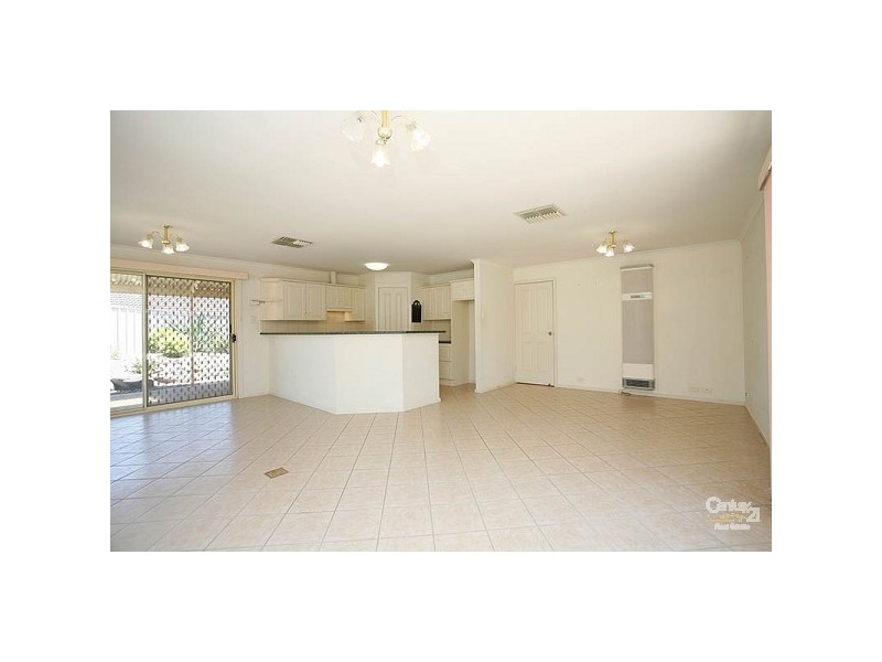 1 Marlborough Close, Hillbank SA 5112