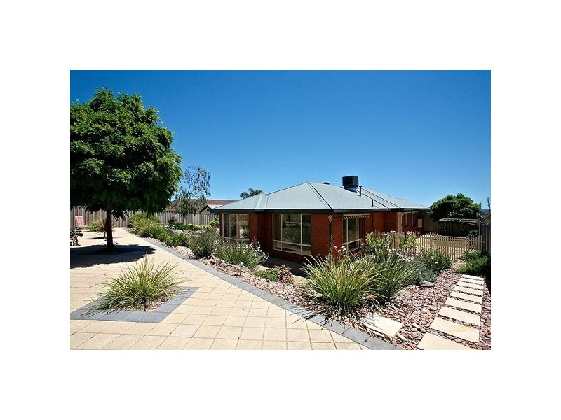 1 Marlborough Close, Hillbank SA 5112
