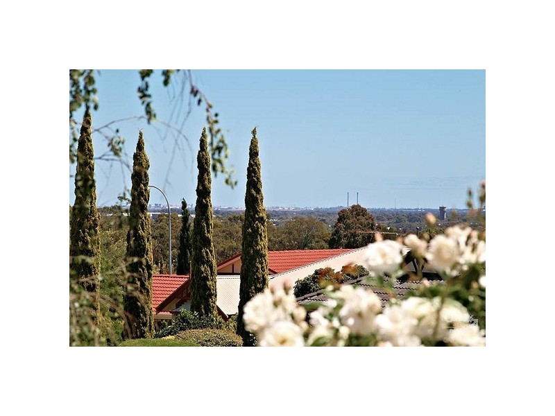 1 Marlborough Close, Hillbank SA 5112