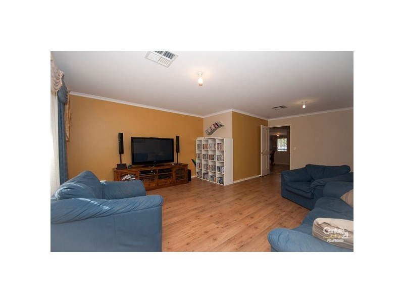 20 Trinity Drive, Evanston Park SA 5116