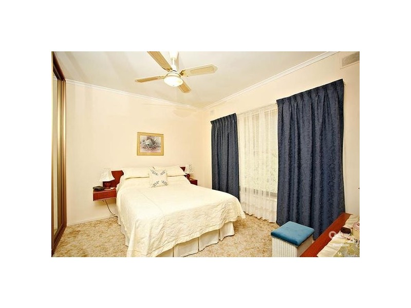 14 Marsh Avenue, Para Hills SA 5096