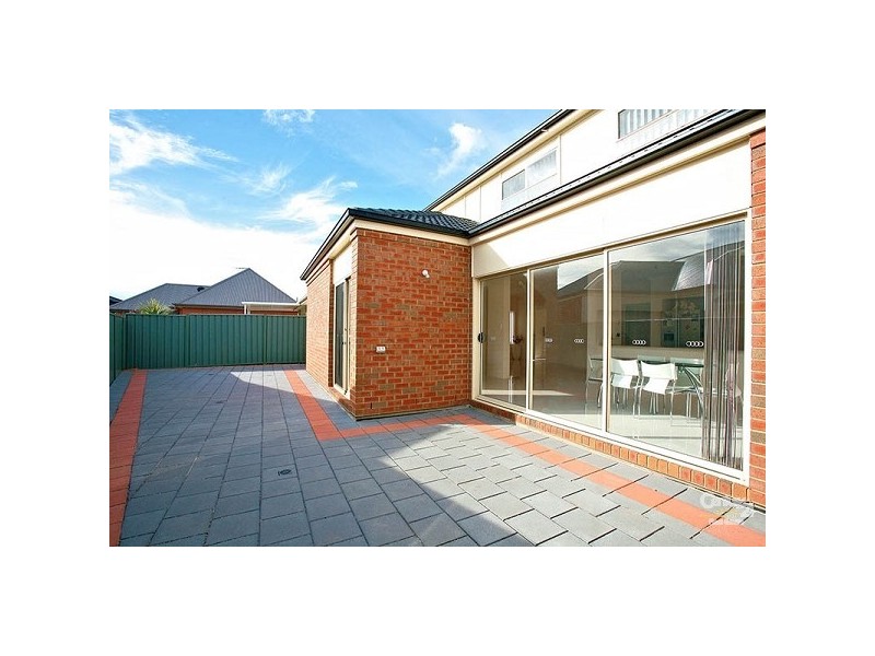 63 Lord Howe Crescent, Mawson Lakes SA 5095