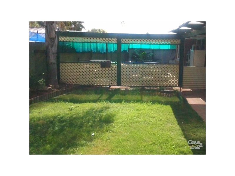 4 Carabeen Crescent, Andrews Farm SA 5114