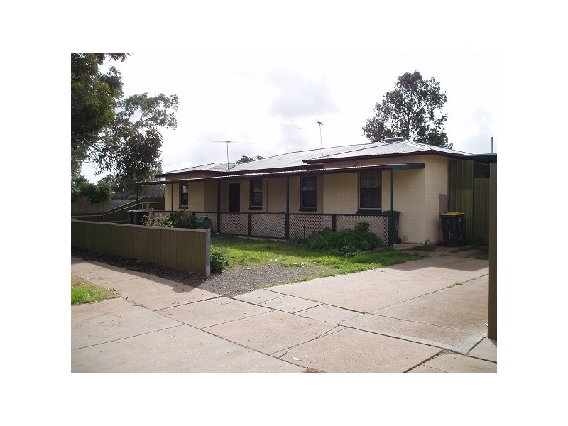 4 + 6 Chapman Road, Smithfield SA 5114