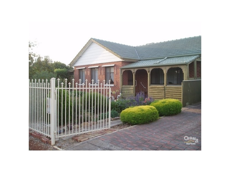 13 Campbell Rd, Elizabeth Downs SA 5113