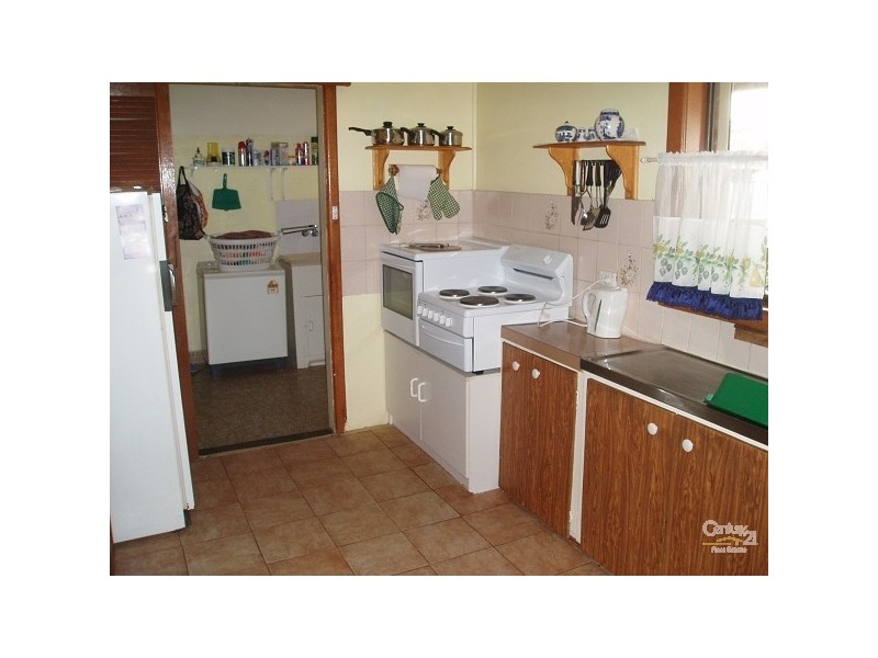 13 Campbell Rd, Elizabeth Downs SA 5113