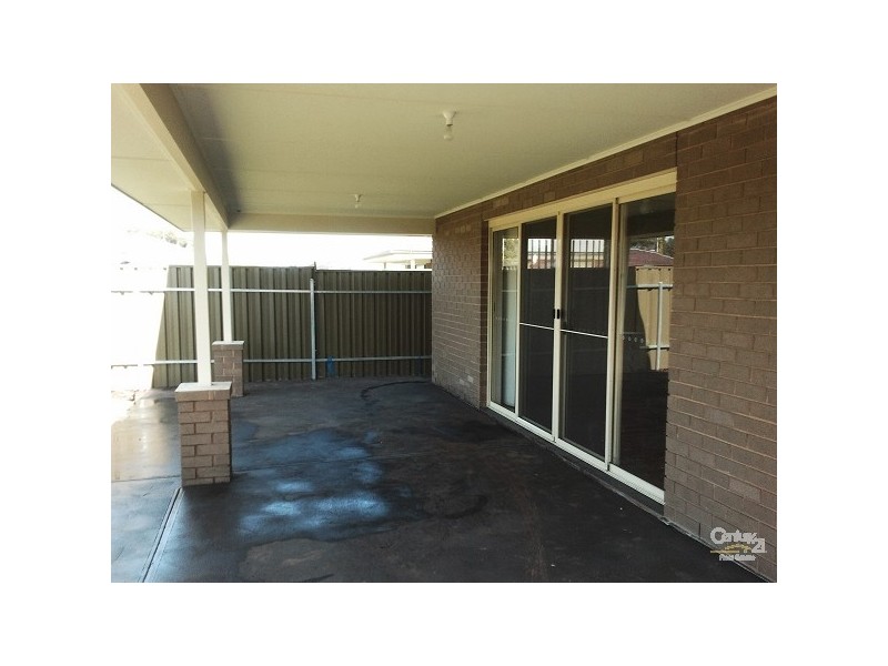 8 Dyson Street, Evanston SA 5116