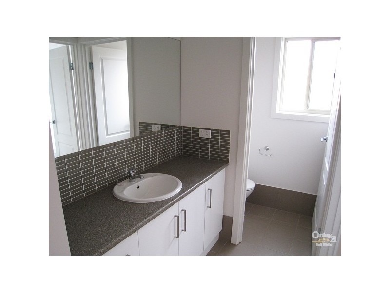 11 Burwood Road, Munno Para West SA 5115