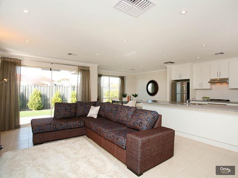 2 Kerang Street, Andrews Farm SA 5114