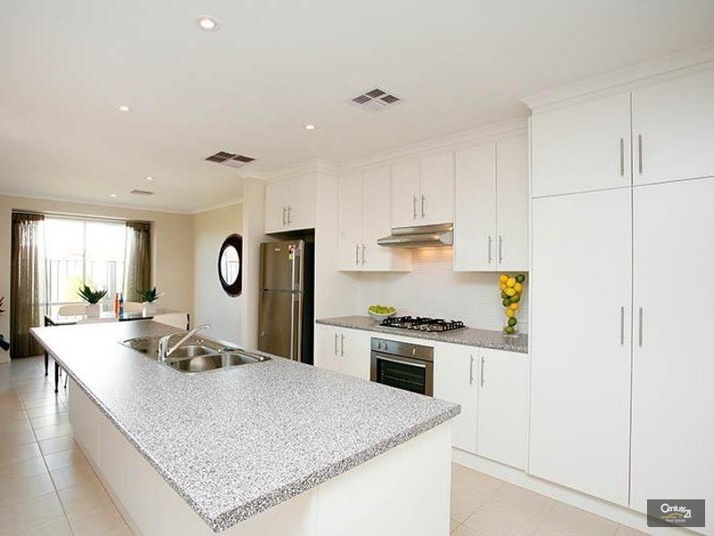 2 Kerang Street, Andrews Farm SA 5114