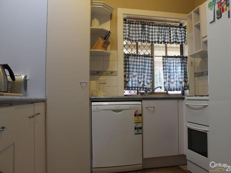 8 Mahood Street, Elizabeth Grove SA 5112