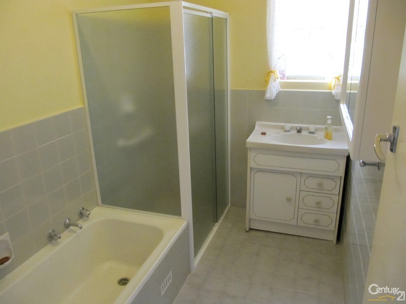 12 Frank Street, Para Hills SA 5096